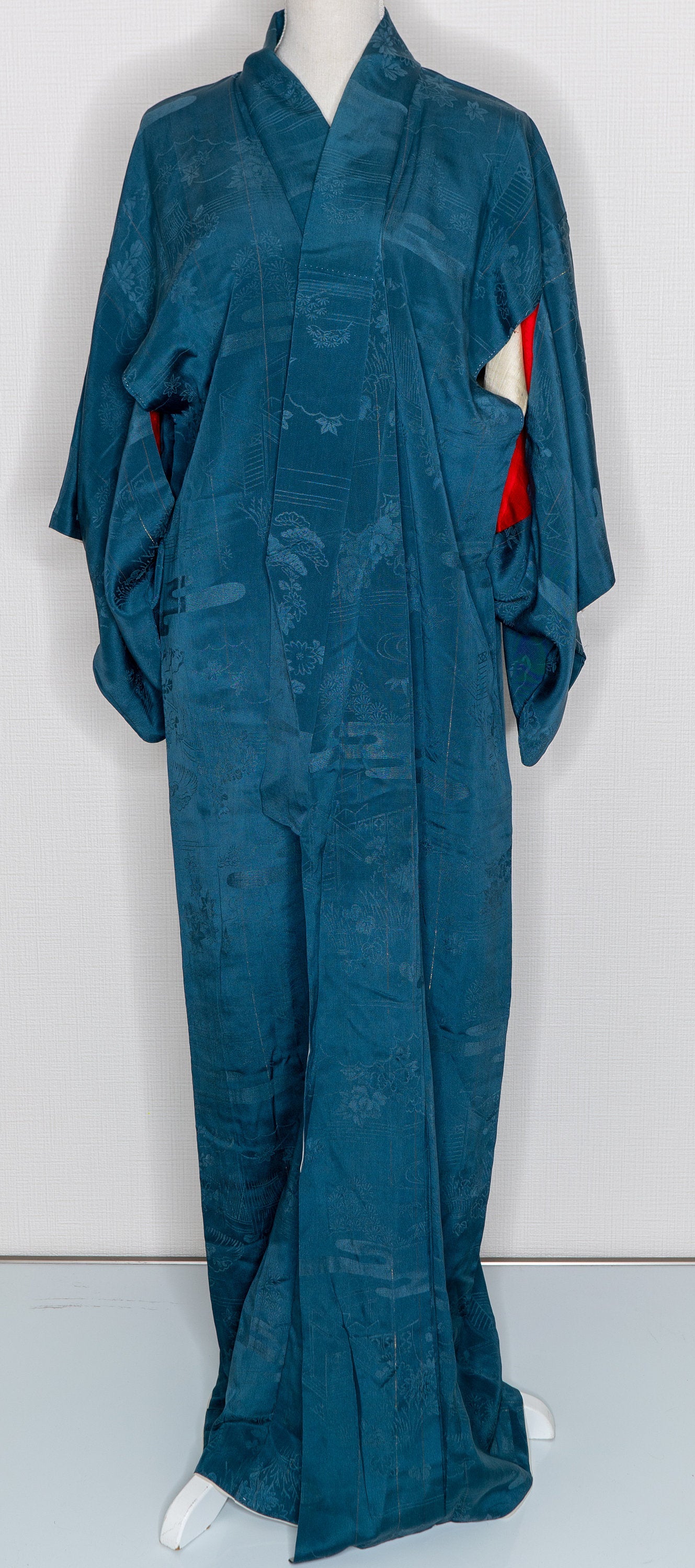 Vintage 1960s Retro Silk Blue Men's Kimono - Traditional Village Bamboo Clouds Trees Ocean River