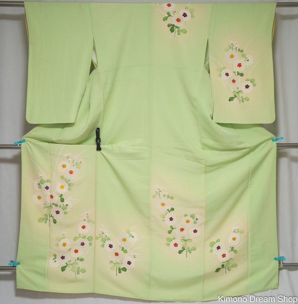 Vintage Silk Light Green Tsukesage - Formal Women's Kimono - White Chr ...
