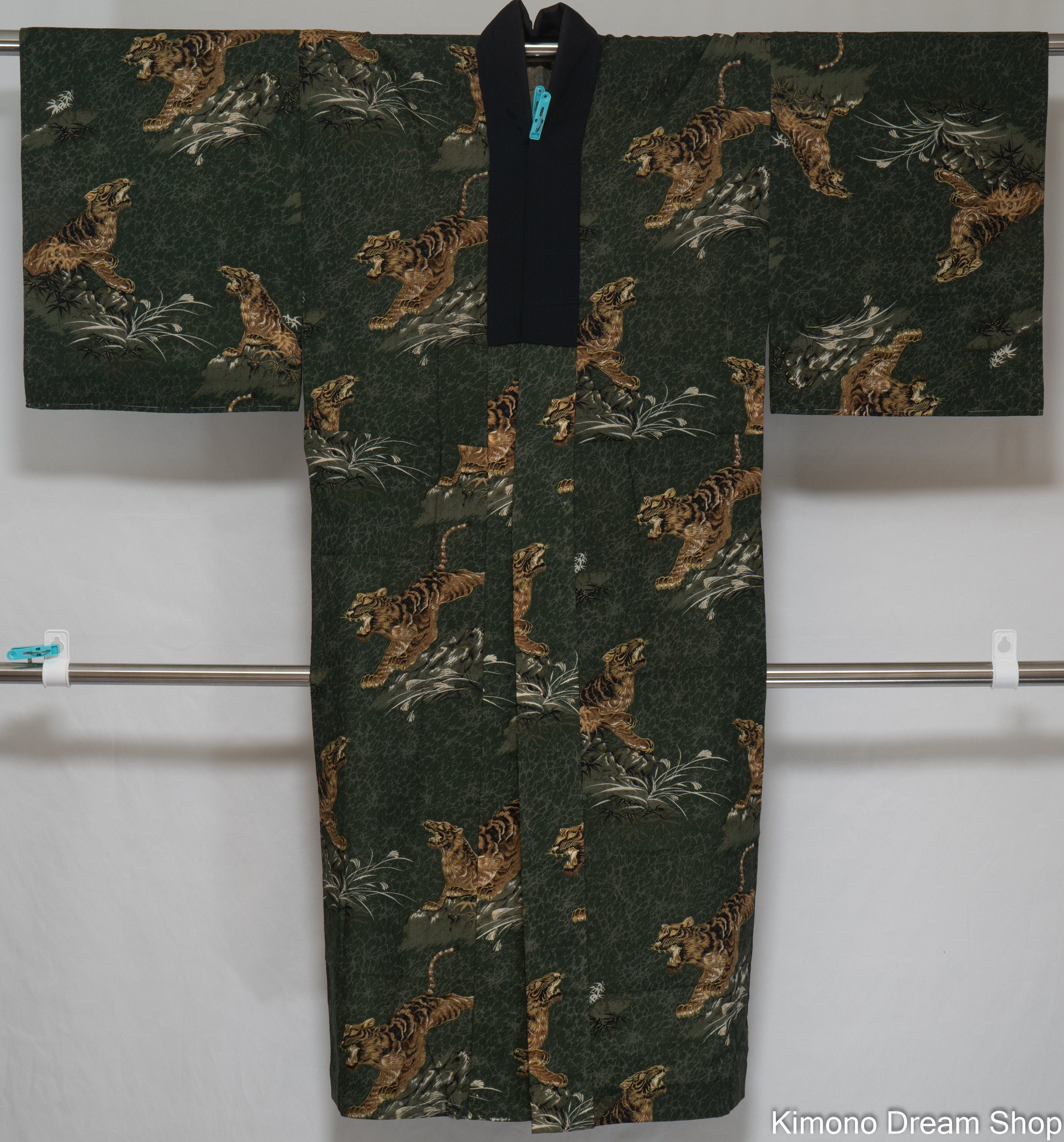 Running Tigers on Green Men's Juban - Vintage Wool Black Kimono Underwear - Traditional Japanese Dansei Nagajuban